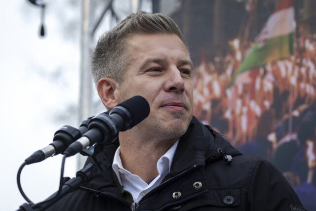 „Amely párt a rendszerváltást megnehezítendő ráindul a Tiszára, az Orbán Viktort akarja hatalomban tartani” 2026