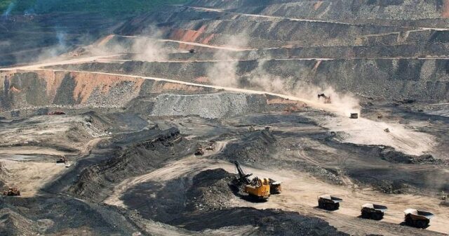 Един метал преобърна световната икономика. Нова индустрия на върха 2026