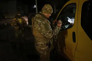 Зеленский поручил пересмотреть правила комендантского часа на время чрезвычайной ситуации в энергетике 2026