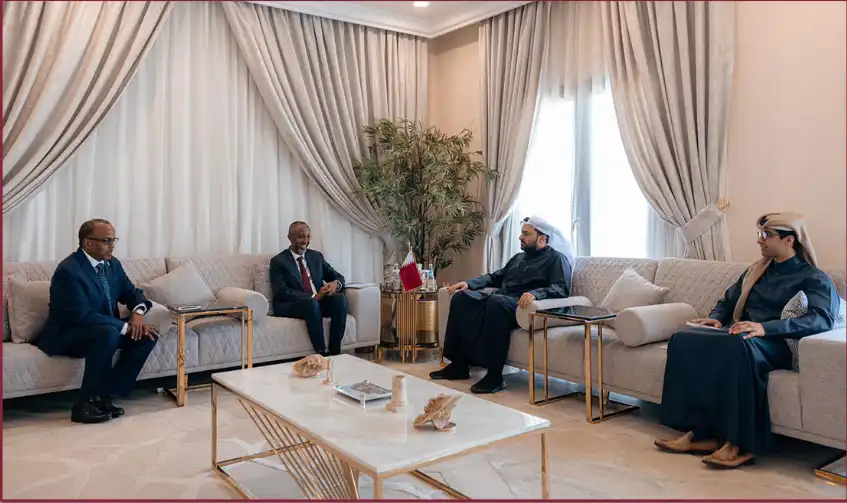 وزير الدولة بوزارة الخارجية يجتمع مع مبعوث الرئيس ووزير الدولة للشؤون الخارجية والتعاون الدولي الصوماليين 2026