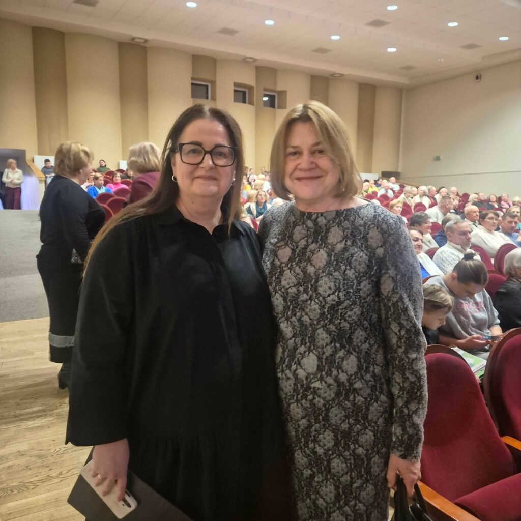 Akiratyje dokumentinėje juostoje veiviržėniškiai pristatė garsiuosius atlaidus 2026 dokumentineje juostoje veivirzeniskiai pristate garsiuosius atlaidus 2026 49 akiratyje iustitia. Bg kretingos rajono kultūros centre buvo pristatyta po lietuvą keliaujanti dokumentinė kino juosta „šv. Marijos magdalenos atlaidai veiviržėnuose“. Veiviržėnai miestelis klaipėdos... Dokumentinėje juostoje veiviržėniškiai pristatė garsiuosius atlaidus 2026 2026-01-14 11:01:16 teisingumas - iustitia. Bg akiratyje