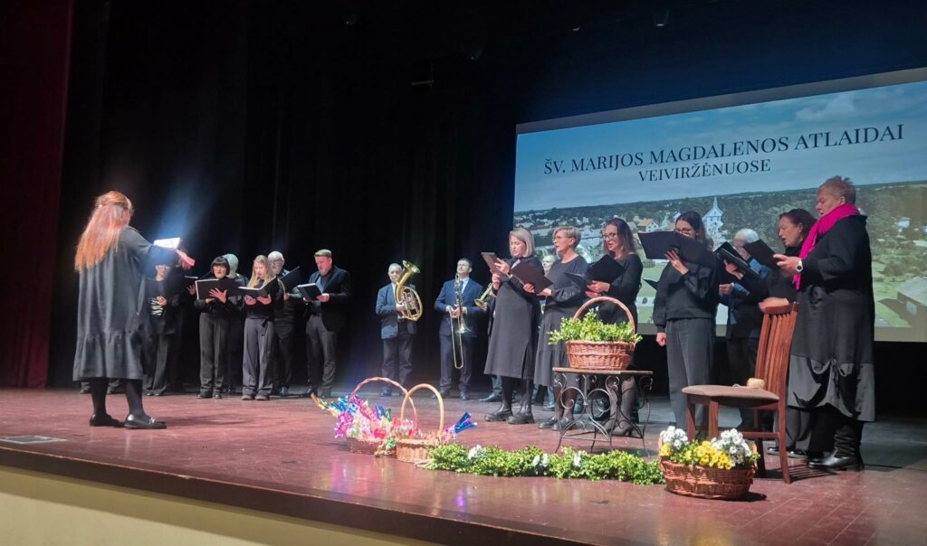 Akiratyje dokumentinėje juostoje veiviržėniškiai pristatė garsiuosius atlaidus 2026 dokumentineje juostoje veivirzeniskiai pristate garsiuosius atlaidus 2026 61 akiratyje iustitia. Bg kretingos rajono kultūros centre buvo pristatyta po lietuvą keliaujanti dokumentinė kino juosta „šv. Marijos magdalenos atlaidai veiviržėnuose“. Veiviržėnai miestelis klaipėdos... Dokumentinėje juostoje veiviržėniškiai pristatė garsiuosius atlaidus 2026 2026-01-14 11:01:16 teisingumas - iustitia. Bg akiratyje