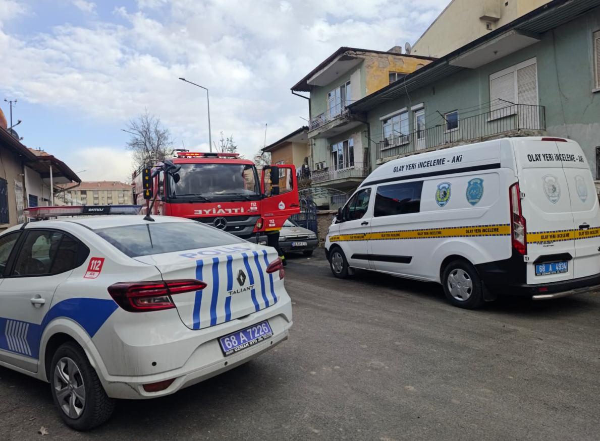 3. Sayfa evde çıkan yangında 5 kişi dumandan etkilendi 2026 evde cikan yanginda 5 kisi dumandan etkilendi 2026 3 3. Sayfa iustitia. Bg ereğlikapı mahallesi 1401 sokak’taki 2 katlı müstakil evin 2'nci katında özbekistan uyruklu ailenin... Iustitia. Bg evde çıkan yangında 5 kişi dumandan etkilendi 2026 2026-01-07 15:39:00 adalet - iustitia. Bg 3. Sayfa