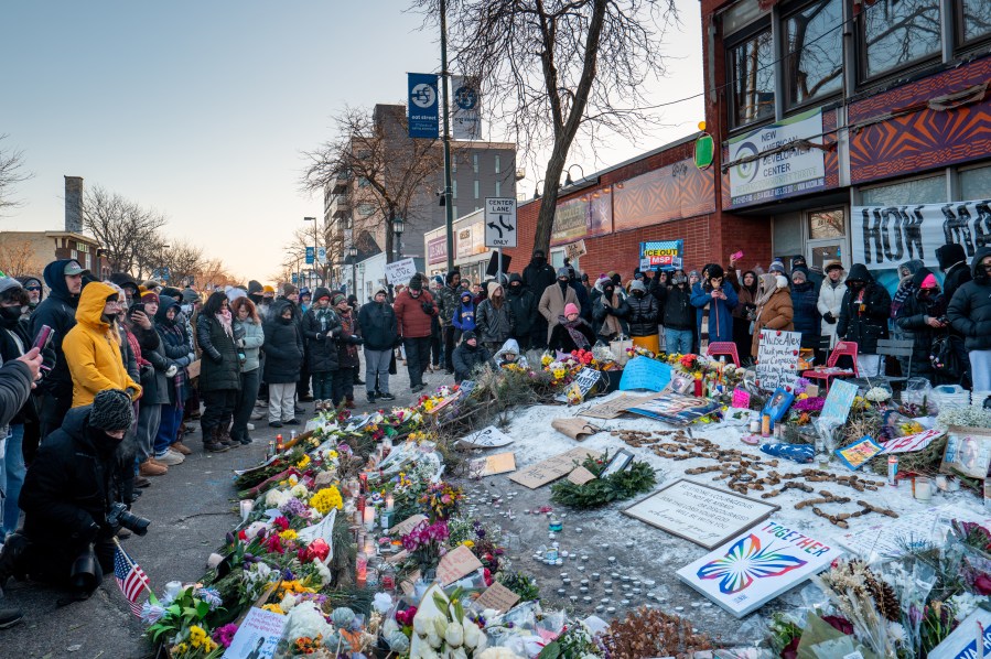 Minneapolis mourns Alex Pretti as protests continue in subzero temps 2026
