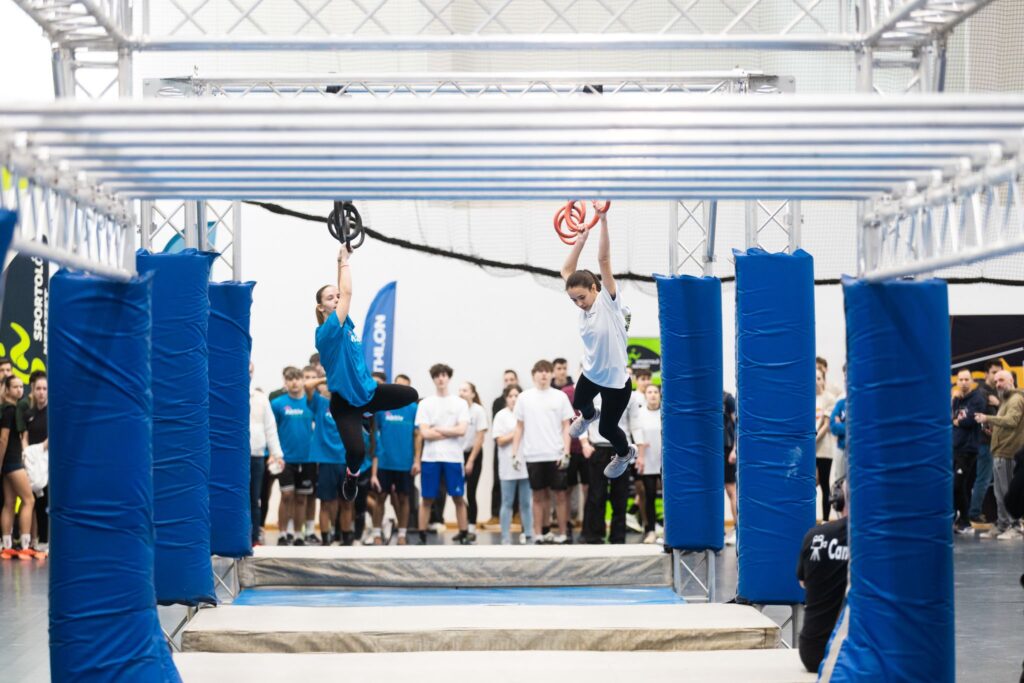 Sport nagy vagy! – 24 középiskolás csapat gigászi versenye dunakeszin – döntőben a radnóti gimi 2026 nagy vagy 24 kozepiskolas csapat gigaszi versenye dunakeszin dontoben a radnoti gimi 2026 33 sport iustitia. Bg -a rendkívüli hideg és havas időjárás ellenére vasárnap reggeltől egymás után érkeztek a sportoló... Iustitia. Bg nagy vagy! – 24 középiskolás csapat gigászi versenye dunakeszin – döntőben a radnóti gimi 2026 2026-01-11 17:48:18 igazságszolgáltatás - iustitia. Bg sport