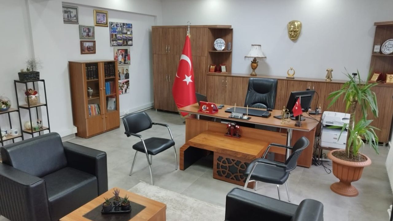 Ege haberleri vali kübra güran yiğitbaşı ege’nin en başarılı valisi seçildi 2026 vali kubra guran yigitbasi egenin en basarili valisi secildi 2026 1 ege haberleri iustitia. Bg gazetecilerden tam not 10 ocak çalışan gazeteciler günü kapsamında ilk kez düzenlenen dev oylamada, ege... Iustitia. Bg vali kübra güran yiğitbaşı ege’nin en başarılı valisi seçildi 2026 2026-01-04 12:14:00 adalet - iustitia. Bg ege haberleri