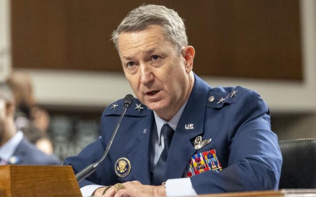 Axios: «Ξέρετε που πάμε να μπλέξουμε;» είπε κορυφαίος στρατηγός στον Τραμπ – Διαψεύδει ο πρόεδρος των ΗΠΑ 2026