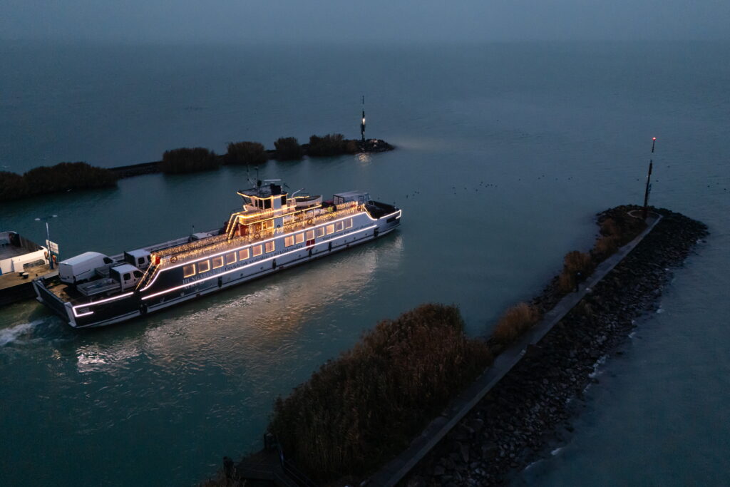 Bahart balaton shipping company breaks nearly 30-year passenger record 2026 balaton shipping company breaks nearly 30 year passenger record 2026 18 bahart iustitia. Bg last year, nearly 2. 4 million people traveled on the ships and ferries of balaton shipping company... Iustitia. Bg balaton shipping company breaks nearly 30-year passenger record 2026 2026-02-02 16:07:23 justice - iustitia. Bg bahart