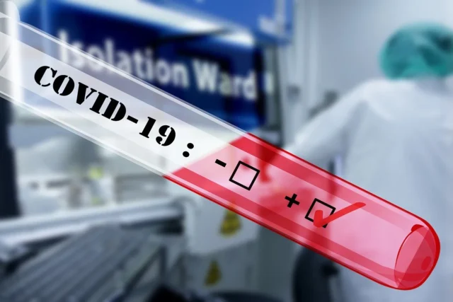 ΕΟΔΥ: Επτά θάνατοι από COVID-19 και 9 από γρίπη την τελευταία εβδομάδα 2026