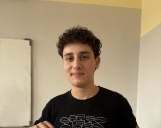 Голяма гордост за Бургас: Томислав Томов от ППМГ „Акад Голяма гордост за Бургас: Томислав Томов от ППМГ „Акад. Никола Обрешков“ е победител в „Juvenes Translatores“на ЕК 2026