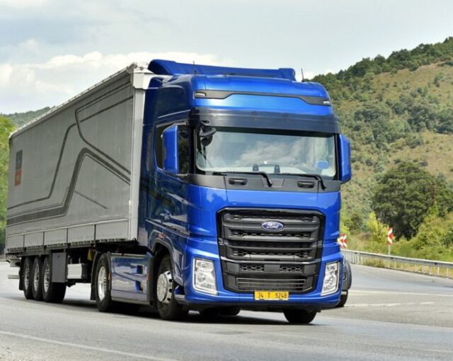 Šimečka ostro reagoval na poslanca Barteka. Vyzval ho, aby sa Mikloškovi okamžite ospravedlnil za jeho výroky 2026