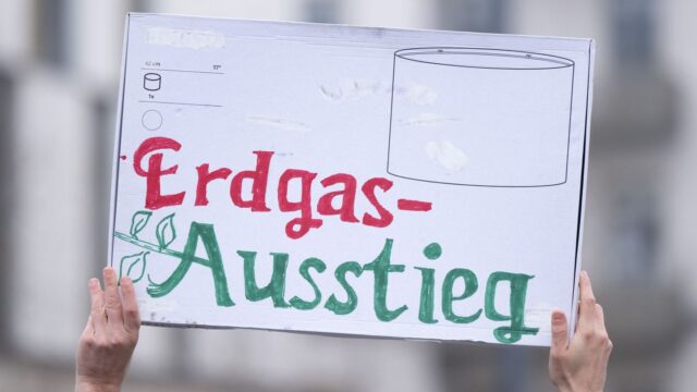 Klimaschutz: Erneut Straßenblockade für den Klimaschutz in Dresden 2026