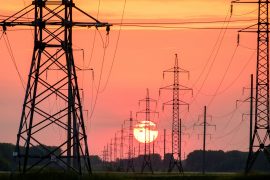 Краделе струја од трафостаница во бутел за да копаат биткоини 2026 - правда - юстиция Биткоини краделе струја од трафостаница во бутел за да копаат биткоини 2026 kradele stru trafostanitsa butel kopaat bitkoini 2026 биткоини iustitia. Bg фирма од скопје нелегално се приклучила на трафостаница и крадела струја за копање биткоини. Штетата, информираат од електродистрибуција е 16 милиони денари или околу 260. 000... Краделе струја од трафостаница во бутел за да копаат биткоини 2026 2026-02-03 11:53:35 правда - юстиция биткоини