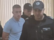 Никола Бургазлиев иска учителка в килията, прокуратурата – може и сам. Съдът решава днес 2026 Никола Бургазлиев иска учителка в килията, прокуратурата - може и сам. Съдът решава днес 2026