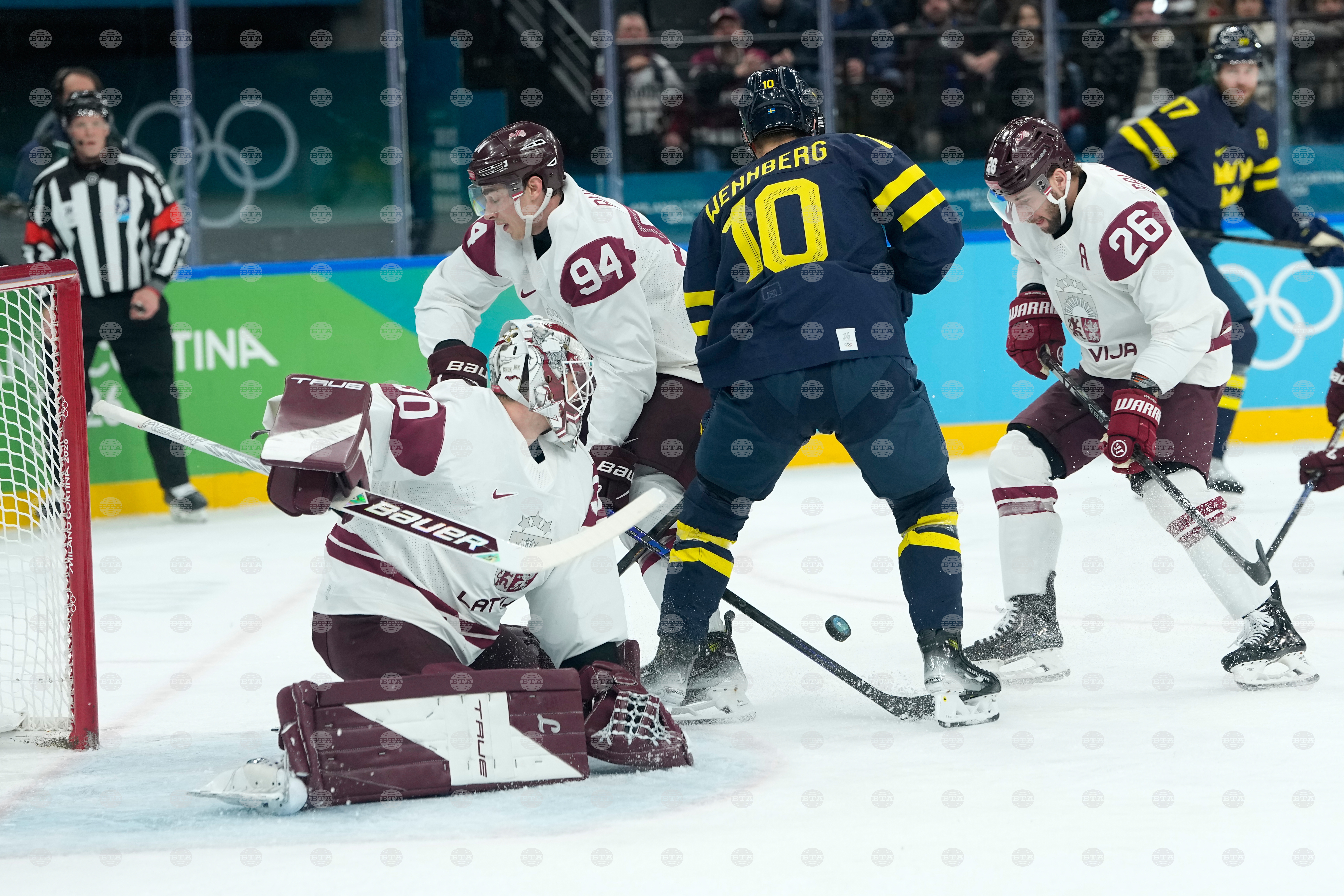 Sport швеция е последният четвъртфиналист на хокейния турнир при мъжете на олимпийските игри в милано-кортина 2026 shvetsiya posledniyat chetvartfinalist hokeyniya turnir sport швеция победи латвия с 5:1 (2:0, 1:1, 2:0) и се к8асира за четвъртфинал на олимпийския хокеен турнир в... Iustitia. Bg швеция е последният четвъртфиналист на хокейния турнир при мъжете на олимпийските игри в милано-кортина 2026 2026-02-17 23:00:59 юстиция sport