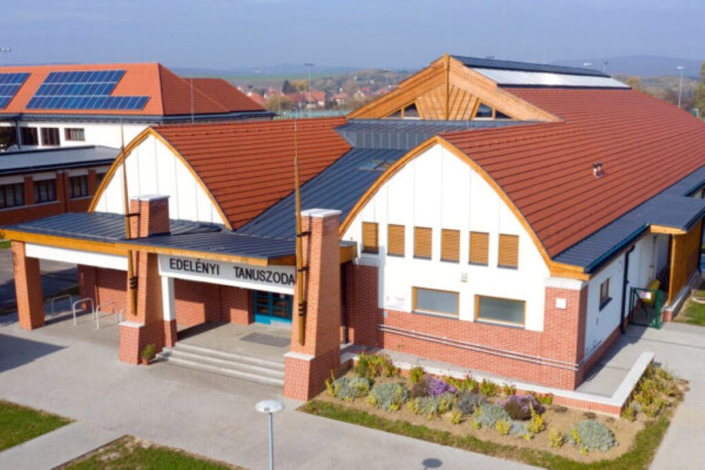 Aktuális soha ennyi uszoda nem épült magyarországon, mint az utóbbi években 2026 soha ennyi uszoda nem magyarorsz gon mint bbi vekben 20 2 aktuális iustitia. Bg -minden gyermek tanulhasson meg úszni! Minden járásban legyen uszoda! Ezért építettünk több tucatnyi... Iustitia. Bg soha ennyi uszoda nem épült magyarországon, mint az utóbbi években 2026 2026-02-12 14:24:08 igazságszolgáltatás - iustitia. Bg aktuális