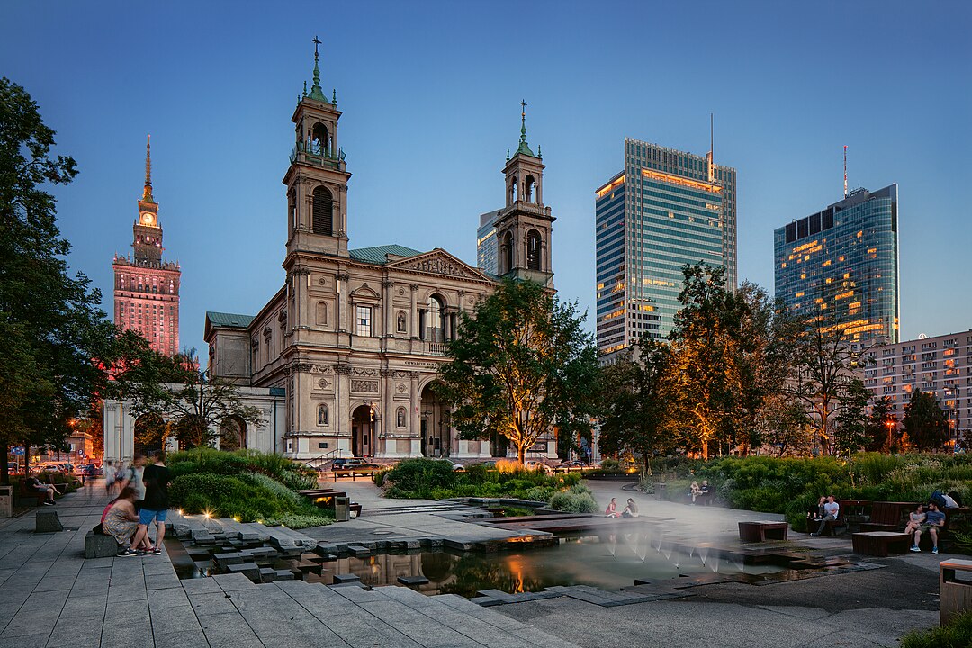 Grzybowski square, warsaw