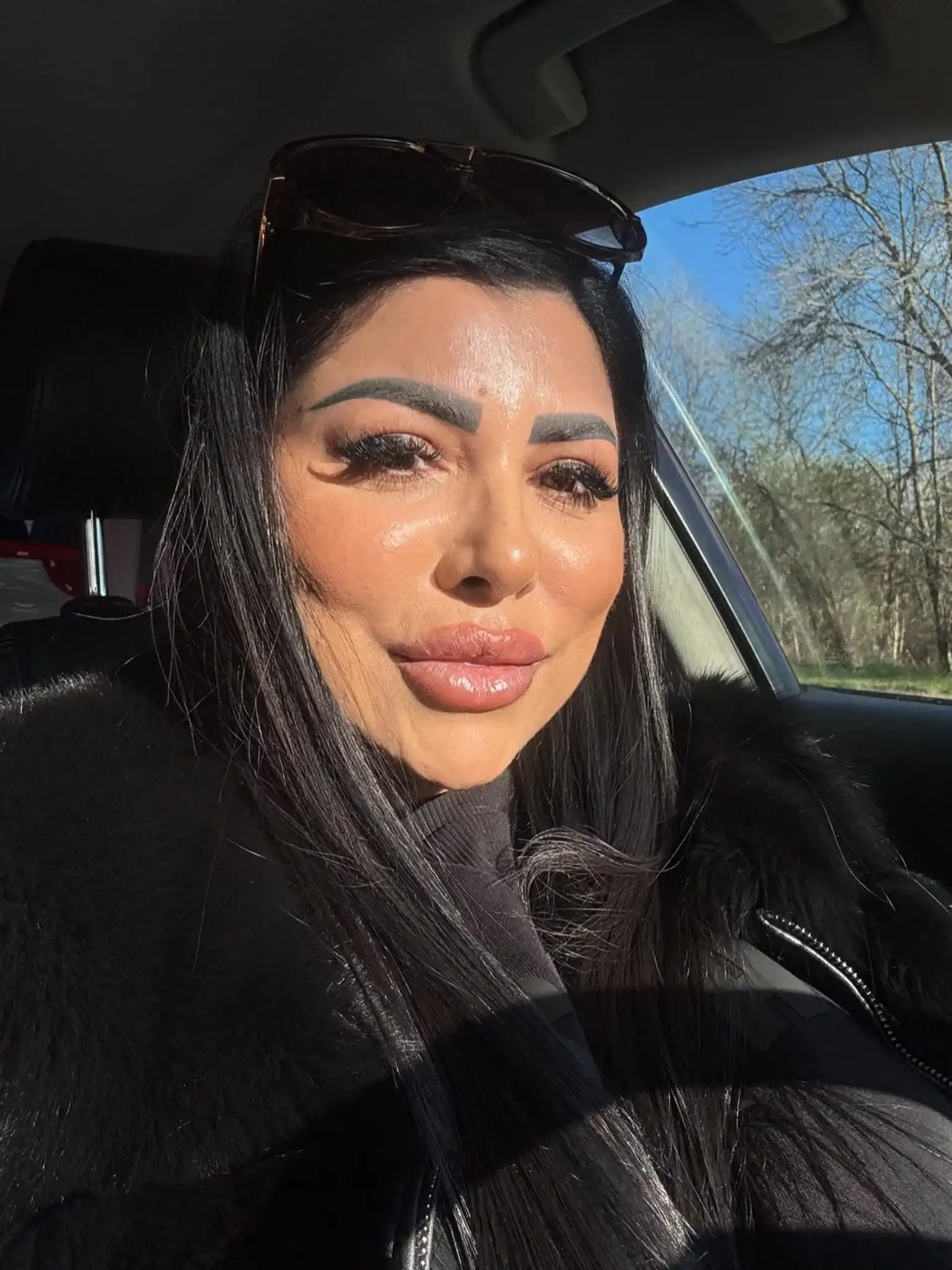 Скара на дървени въглища по проекта, свързан със зорка андонова в средец