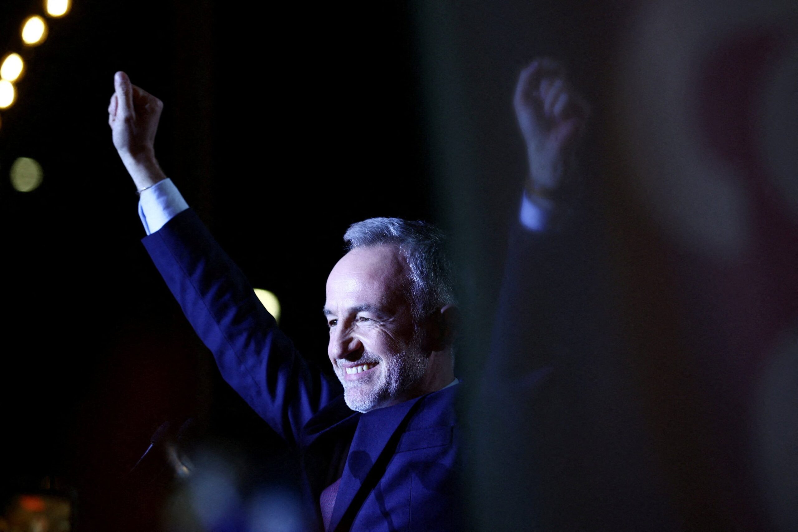 "Le baiser des insoumis s’est transformé en baiser du diable" : les municipales vues de l’étranger 2026