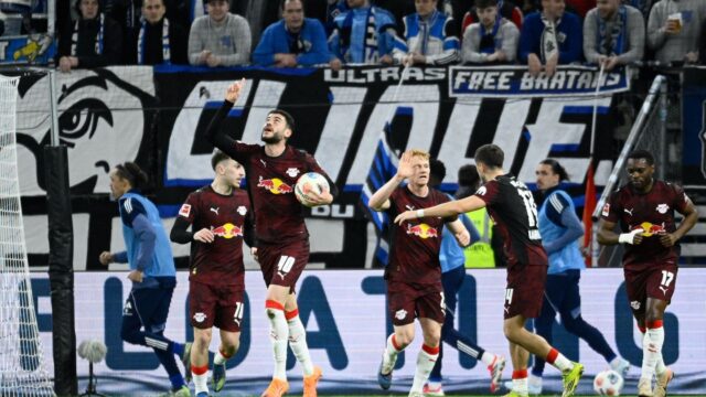 Fußball-Bundesliga: Tennisbälle und Traumtor: Leipzig beendet HSV-Heimserie 2026