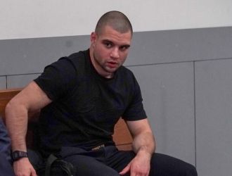 Krimi издирваният "прокурорски син“ васил михайлов опитал да запали къща на полицай, имало е стрелба 2026 izdirvaniyat prokurorski sin vasil mihaylov opital zapa 1 krimi издирваният от над 7 месеца прокурорски син от перник - васил михайлов, се е опитал да запали къщата на полицай, който го е разследвал, съобщава btv. Случаят се е разиграл... Iustitia. Bg издирваният "прокурорски син“ васил михайлов опитал да запали къща на полицай, имало е стрелба 2026 2026-03-27 08:42:37 юстиция krimi