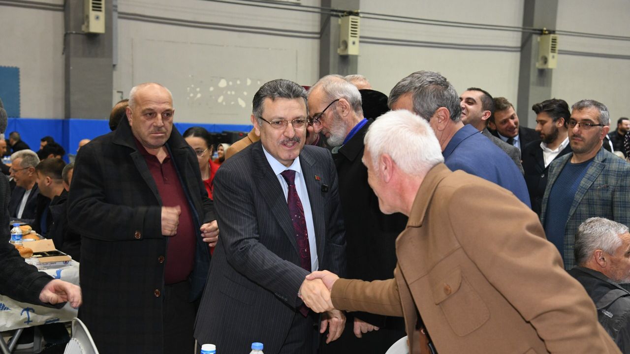 Trabzon başkan genç: “of için verdiğimiz sözleri bir bir yerine getiriyoruz” 2026 kan gen verdi imiz zleri bir bir yerine getiriyoruz 202 3 trabzon iustitia. Bg trabzon büyükşehir belediye başkanı ahmet metin genç, ramazan ayı dolayısıyla düzenlediği ilçe... Iustitia. Bg başkan genç: “of için verdiğimiz sözleri bir bir yerine getiriyoruz” 2026 2026-03-03 18:40:00 adalet - iustitia. Bg trabzon