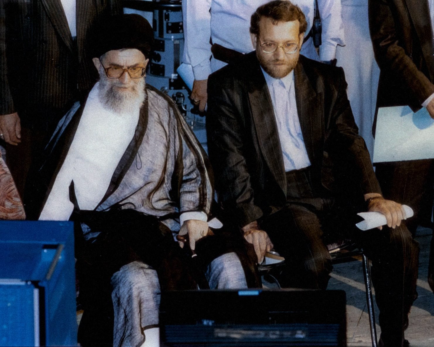 "Les services secrets iraniens sont une copie conforme du KGB" : le récit d'un ancien agent double franco-iranien 2026