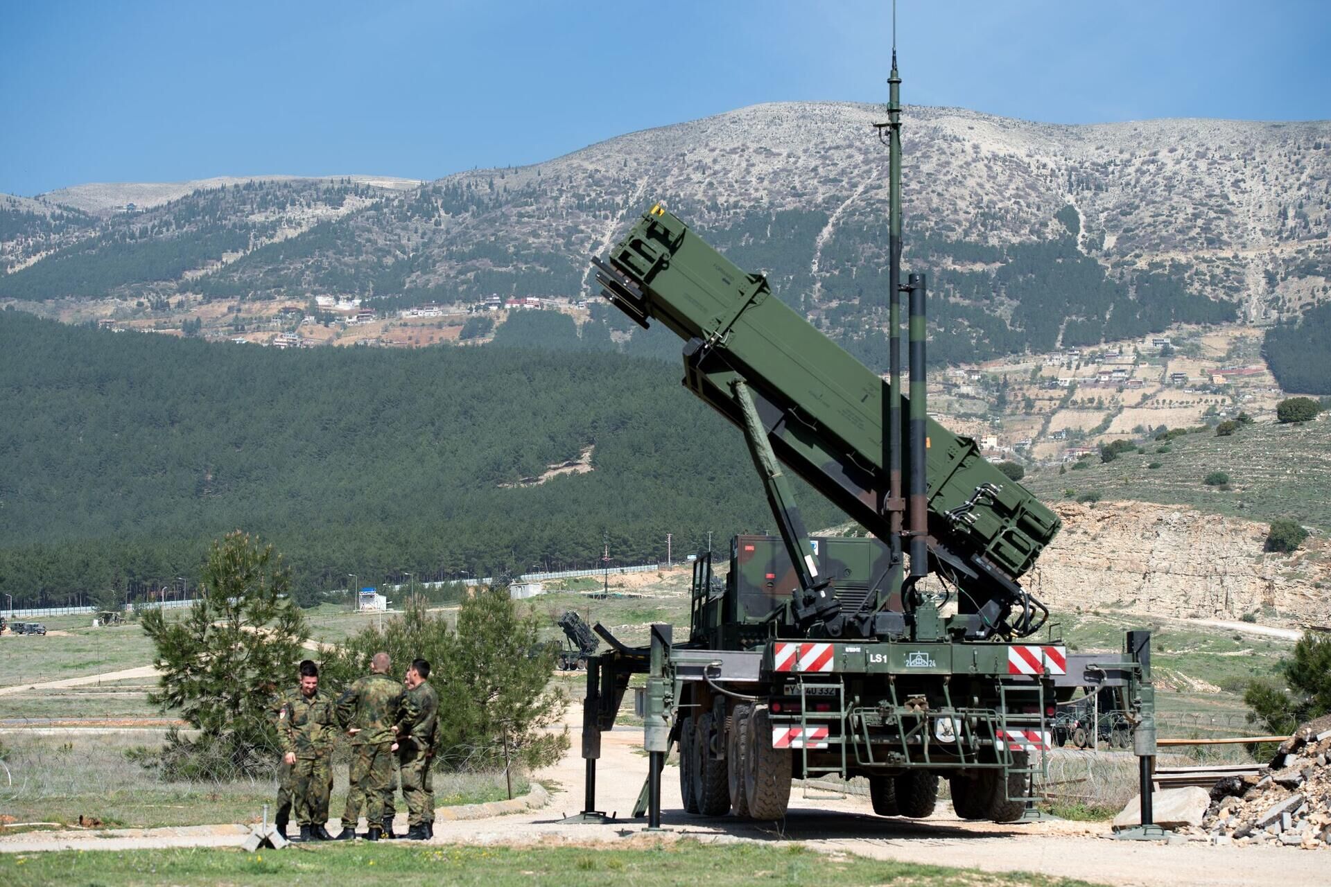 Deutschland und die welt nato fährt raketenabwehr hoch – folgt der kriegseintritt? 2026 nato hrt raketenabwehr hoch folgt der kriegseintritt 20 2 deutschland und die welt iustitia. Bg verfasst von:ansgar haase, dpa die nato erhöht wegen des iranischen raketenbeschusses auf die... Iustitia. Bg nato fährt raketenabwehr hoch – folgt der kriegseintritt? 2026 2026-03-06 00:20:00 iustitia. Bg - gerechtigkeit deutschland und die welt