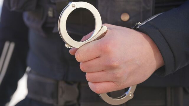 München und Umgebung: Razzia gegen Kinderpornografie: Wohnungen durchsucht München und Umgebung: Razzia gegen Kinderpornografie: 14 Wohnungen durchsucht 2026