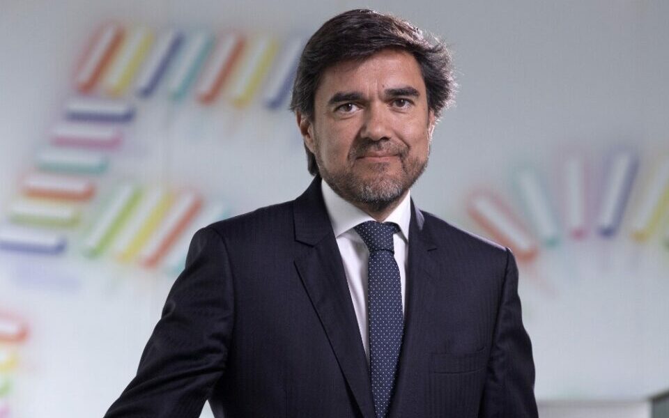 NOS lança adesão 100% digital com eSIM e nova função de transferência imediata de número 2026
