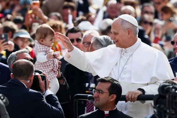 Papa Leo XIV në Monako: Të pasurit të mos harrojnë të varfrit 2026