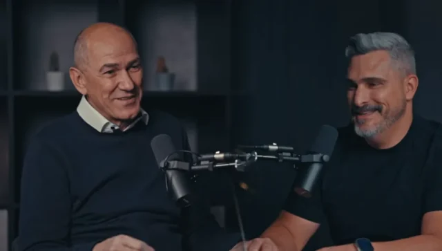 (VIDEO PODKAST) Janša napovedal sistemsko ureditev zdravljenja otrok, “zamaške pa naj zbira Jaša Jenull za svoje kolesarje” 2026