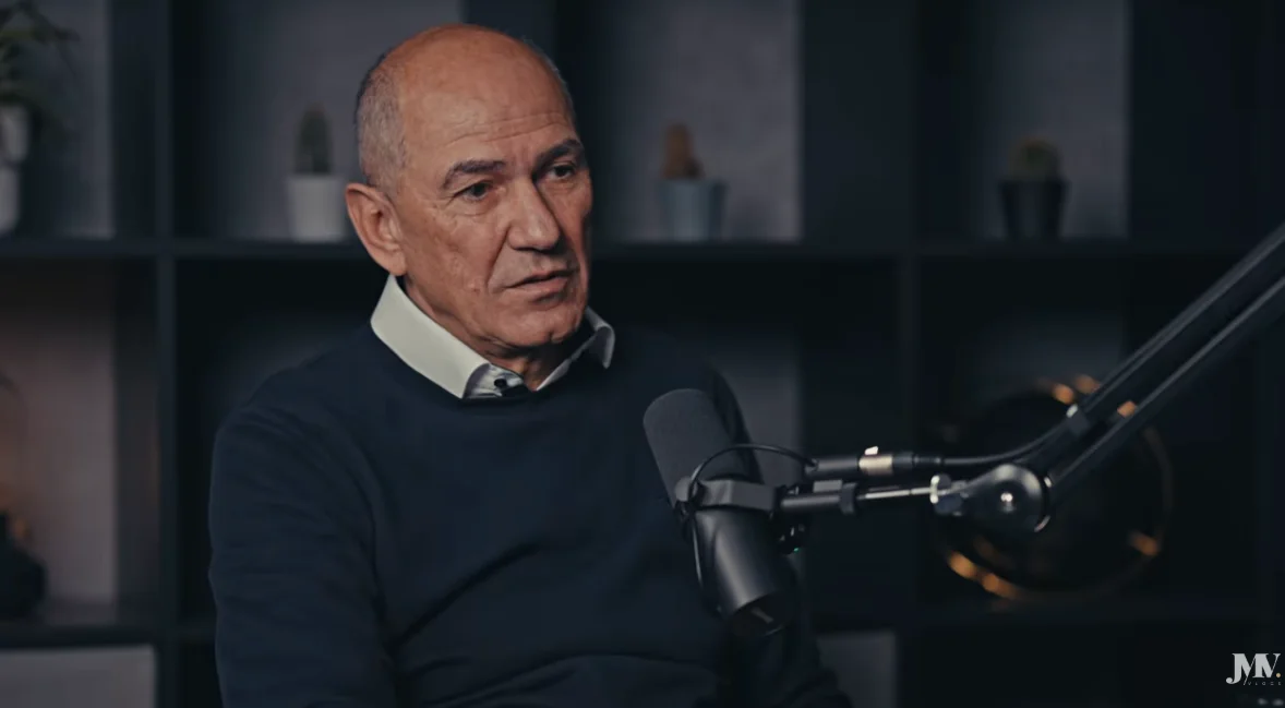 Fokus (video podkast) janša napovedal sistemsko ureditev zdravljenja otrok, “zamaške pa naj zbira jaša jenull za svoje kolesarje” 2026 video podkast jan napovedal sistemsko ureditev zdravlje 7 fokus iustitia. Bg piše: nova24tv. Si
v dolgem in dinamičnem pogovoru za podkast macarol show je janez janša razkril... Iustitia. Bg (video podkast) janša napovedal sistemsko ureditev zdravljenja otrok, “zamaške pa naj zbira jaša jenull za svoje kolesarje” 2026 2026-03-17 17:28:09 pravosodje - iustitia. Bg fokus