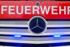 Altpapierballen in Flammen: Großeinsatz für die Feuerwehr 2026 Altpapierballen in Flammen: Großeinsatz für die Feuerwehr 2026