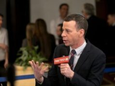 עמית סגל נגד הרב הסרוג: הצביעות שלך התחדדה לי עוד יותר 2026 עמית סגל נגד הרב הסרוג: הצביעות שלך התחדדה לי עוד יותר 2026