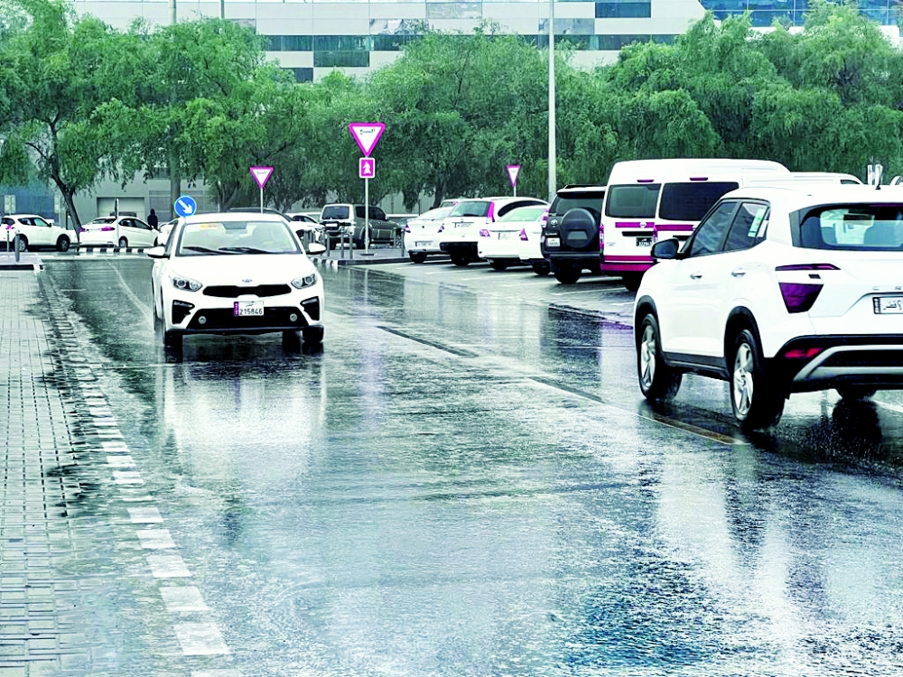 أرصاد قطر: فرص أمطار متوسطة إلى غزيرة يومي السبت و الأحد 2026 - عدالة - iustitia. Bg محليات أرصاد قطر: فرص أمطار متوسطة إلى غزيرة يومي السبت و الأحد 2026 arsad qtr frs amtar mtwsth ila ghzyrh ywmy alsbt alahd محليات iustitia. Bg توقعت إدارة الأرصاد الجوية حسب آخر تحديثات نماذج التنبؤات العددية أن تكون الأجواء غائمة جزئياً إلى غائمة، مع فرصة... أرصاد قطر: فرص أمطار متوسطة إلى غزيرة يومي السبت و الأحد 2026 2026-04-10 09:30:26 عدالة - iustitia. Bg محليات