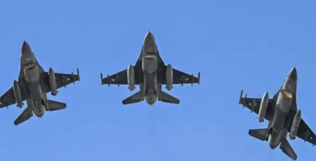 Avionët pakistanezë vendosen në Arabinë Saudite 2026