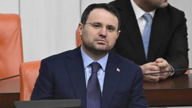 Bakan Gürlek’in uçağı olumsuz hava şartları nedeniyle Batman’a yönlendirildi 2026