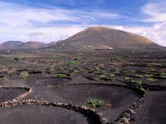 Bili su potrebni milioni godina da bi ova ostrva postala takva: Fascinantna priroda ih čini vrlo atraktivnim 2026 Bili su potrebni milioni godina da bi ova ostrva postala takva: Fascinantna priroda ih čini vrlo atraktivnim 2026