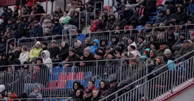 У болельщицы остановилось сердце во время матча «Барановичей» и «Динамо-Минск» 2026