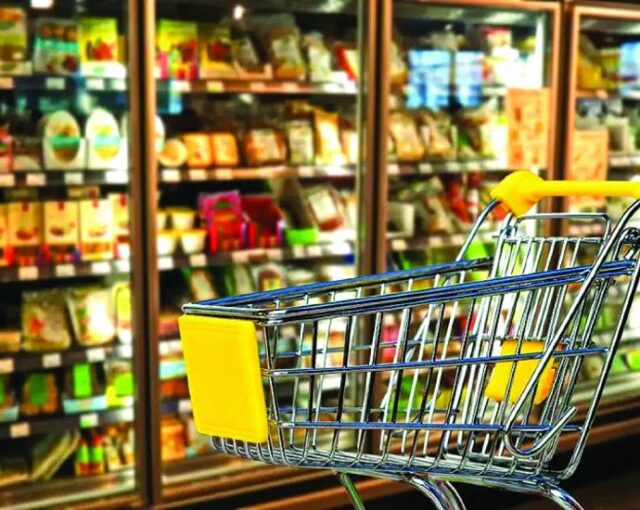 На борсите: Скок на цените на домати, краставици и чушки, пилешко и млечни продукти 2026