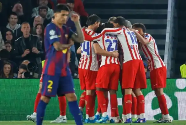 Barcelona champions league/ atletiko shtang barcelonën në camp now, e mposht 2-0! Psg një hap pranë gjysmëfinales 2026 champions league atletiko shtang barcelon camp now mpos barcelona atletiko madrid ka marrë një fitore mjaft të rëndësishme mbrëmjen e sotme përballë barcelonës në “camp nou”, në... Iustitia. Bg champions league/ atletiko shtang barcelonën në camp now, e mposht 2-0! Psg një hap pranë gjysmëfinales 2026 2026-04-08 21:48:06 юстиция barcelona