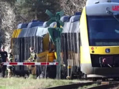 Danimarca, scontro fra treni regionali: le immagini dei convogli distrutti 2026 Danimarca, scontro fra treni regionali: le immagini dei convogli distrutti 2026