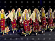 Деца от Враца подариха 75 рисунки за юбилейния спектакъл, с който Държавният фолклорен ансамбъл „Филип Кутев“ отбелязва 75-годишнината си 2026 Деца от Враца подариха 75 рисунки за юбилейния спектакъл, с който Държавният фолклорен ансамбъл „Филип Кутев“ отбелязва 75-годишнината си 2026