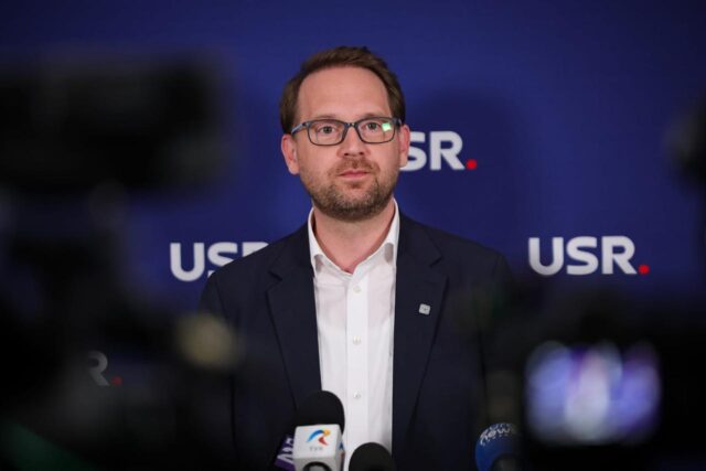 Dominic Fritz critică textul moțiunii de cenzură depuse de PSD-AUR: Limba pe care AUR a copiat-o din manualele care circulă la Moscova 2026