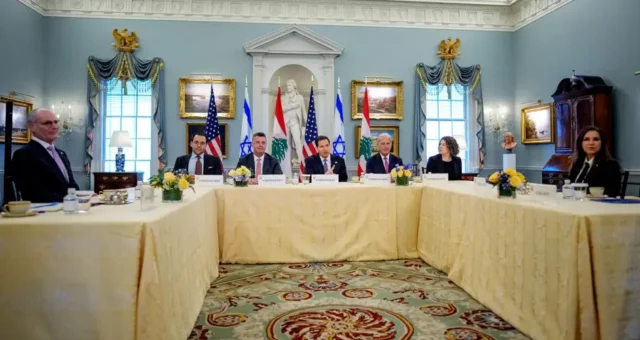 Şeful diplomaţiei americane, Marco Rubio, i a primit pe ambasadorii israelian şi libanez pentru primele discuţii directe după decenii Şeful diplomaţiei americane, Marco Rubio, i-a primit pe ambasadorii israelian şi libanez pentru primele discuţii directe după decenii 2026