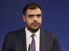 «Όσο πέφτει στις δημοσκοπήσεις, τόσο περνάει πάνω από τον πήχη του θράσους», Μαρινάκης κατά Τσίπρα για διάγγελμα Μητσοτάκη 2026 «Όσο πέφτει στις δημοσκοπήσεις, τόσο περνάει πάνω από τον πήχη του θράσους», Μαρινάκης κατά Τσίπρα για διάγγελμα Μητσοτάκη 2026