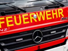 Am Fuhsekanal: Feuerwehr löscht Waldbrand bei Celle mit Hilfe aus der Luft 2026 Am Fuhsekanal: Feuerwehr löscht Waldbrand bei Celle mit Hilfe aus der Luft 2026