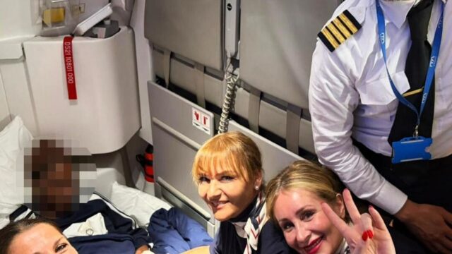 Geburt über den Wolken: Frau bringt in 10.000 Metern Höhe Kind zur Welt 2026