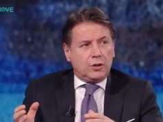 Giuseppe Conte si copre di ridicolo da Fazio: “M5s sempre stato progressista” 2026 Giuseppe Conte si copre di ridicolo da Fazio: "M5s sempre stato progressista" 2026